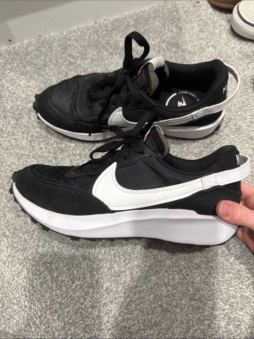 Nike waffle debut Black and White Low-Top Swoosh Sneakers